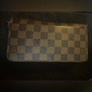 LV wallet
